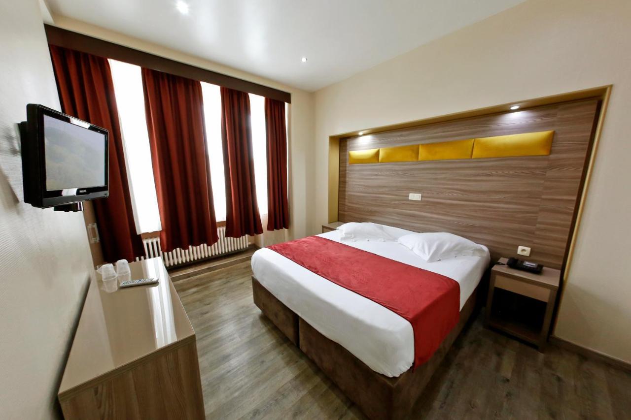 Hotel De France Saint-Gilles Exteriér fotografie