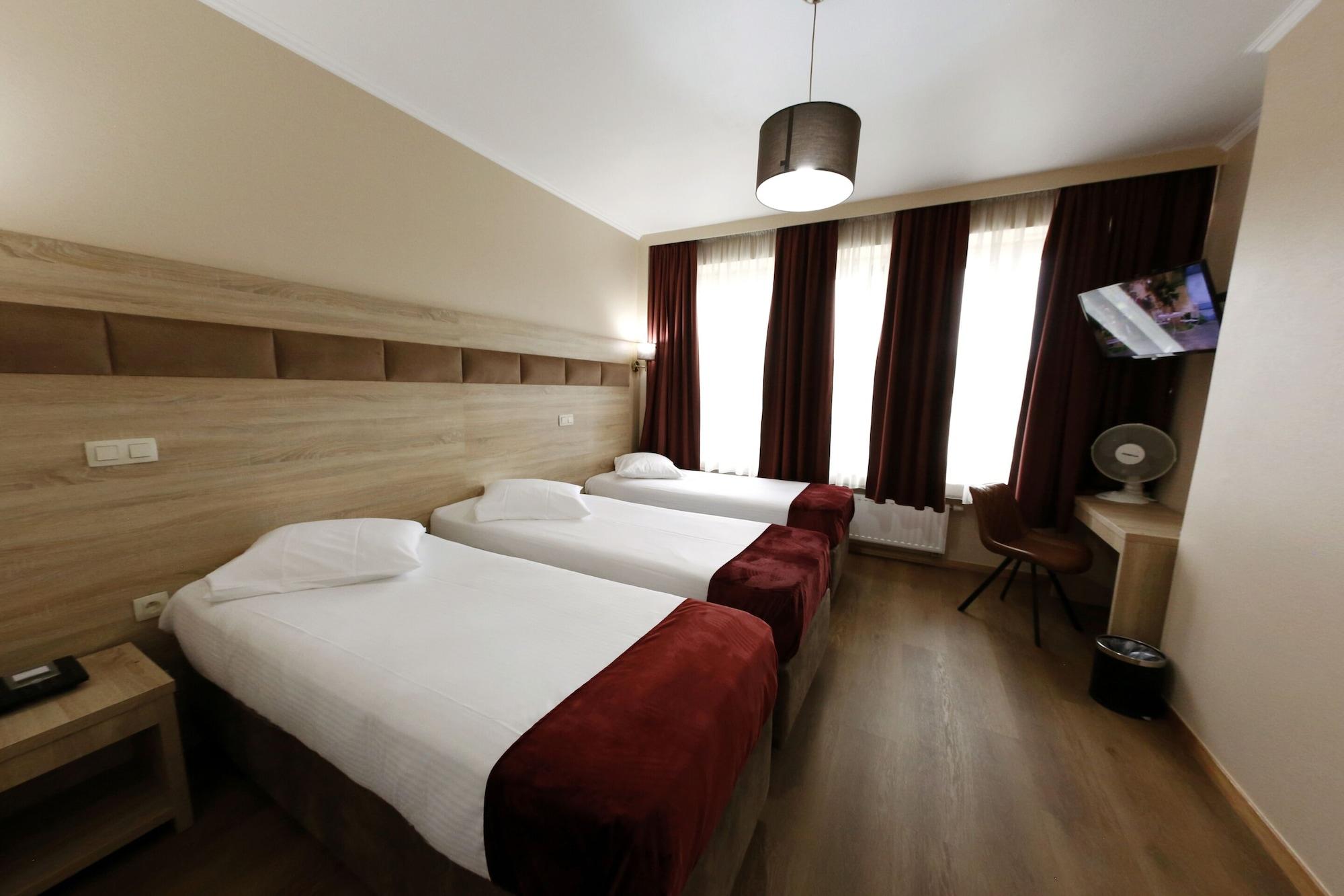 Hotel De France Saint-Gilles Exteriér fotografie