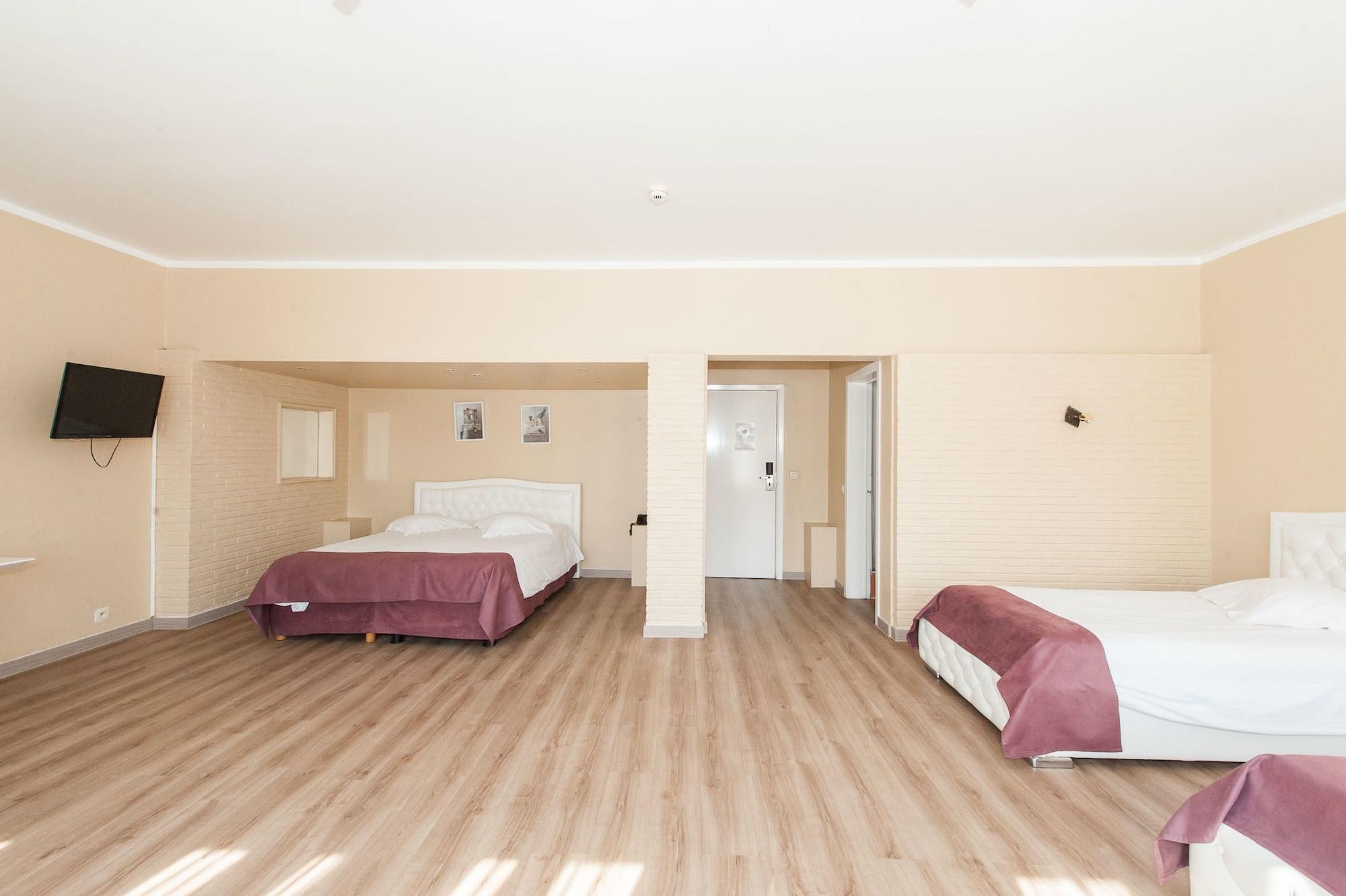 Hotel De France Saint-Gilles Exteriér fotografie